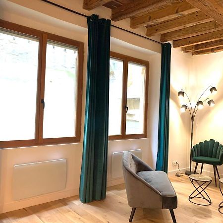 Apartamento Luxe Et Calme En Hyper Centre - La Cour Des Bois Lyon Exterior foto